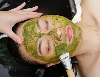 Đắp Mặt Nạ Thảo Mộc